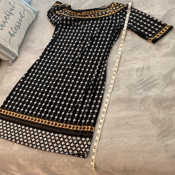 Sassy, pretty and so comfortable- summery dress - Picture 2 of 6